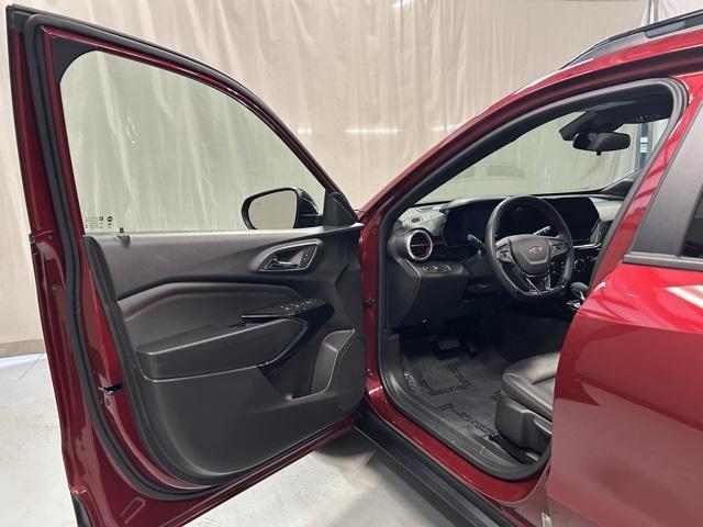 used 2025 Chevrolet Trax car, priced at $23,210