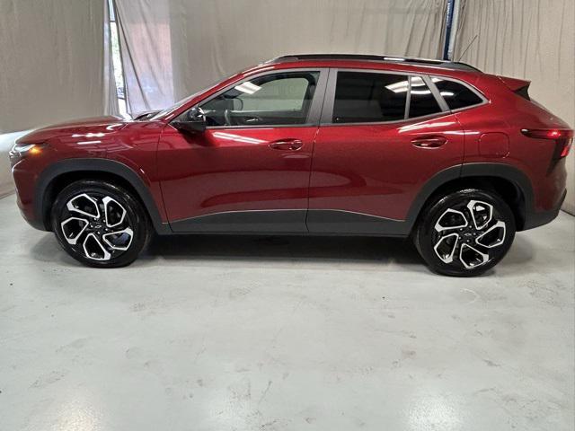 used 2025 Chevrolet Trax car, priced at $23,210