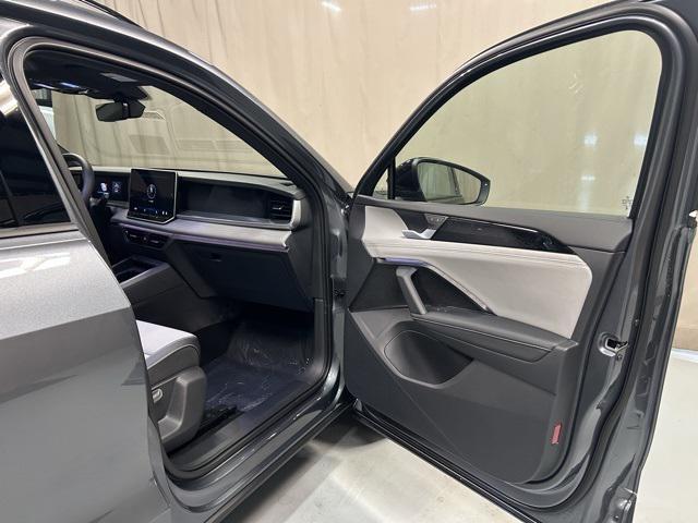 new 2026 Volkswagen Tiguan car, priced at $40,837