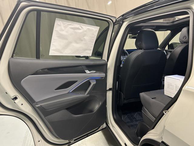 new 2025 Volkswagen Tiguan car, priced at $40,326