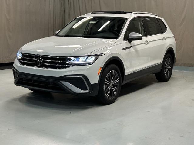 new 2024 Volkswagen Tiguan car, priced at $32,699