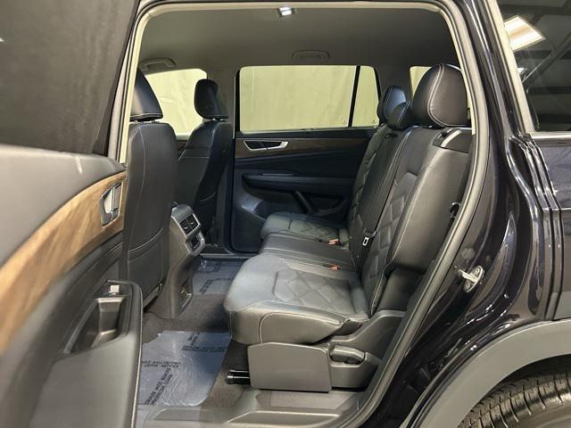 used 2024 Volkswagen Atlas car, priced at $33,099