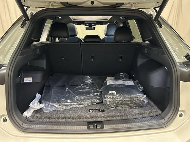 new 2025 Volkswagen Tiguan car, priced at $39,131