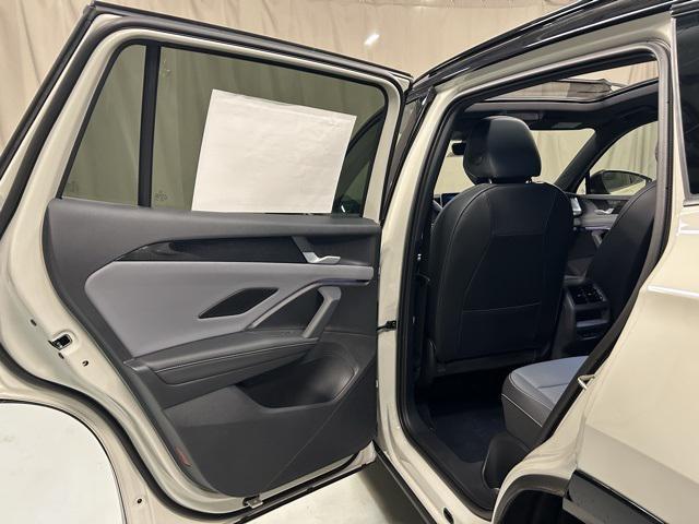 new 2025 Volkswagen Tiguan car, priced at $39,131