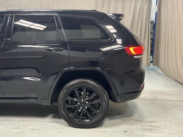 used 2018 Jeep Grand Cherokee car, priced at $19,300