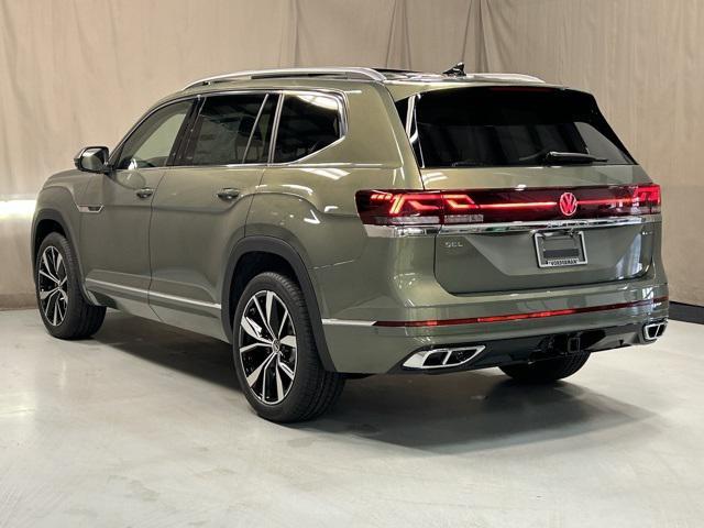 new 2025 Volkswagen Atlas car, priced at $52,196