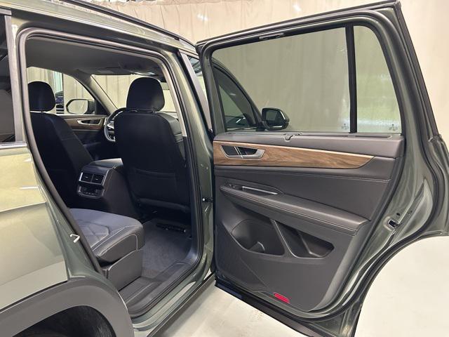 new 2026 Volkswagen Atlas car, priced at $46,004