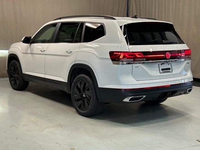 new 2024 Volkswagen Atlas car, priced at $45,169