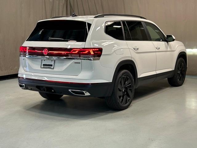 new 2024 Volkswagen Atlas car, priced at $45,169