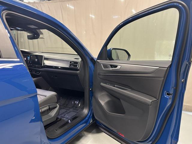 new 2026 Volkswagen Atlas Cross Sport car, priced at $47,227