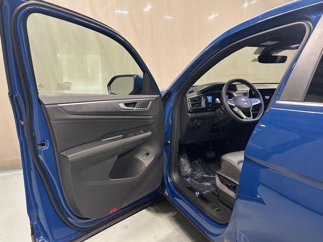 new 2026 Volkswagen Atlas Cross Sport car, priced at $47,227