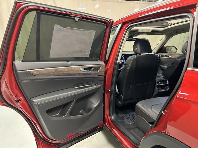 new 2025 Volkswagen Atlas car, priced at $48,506