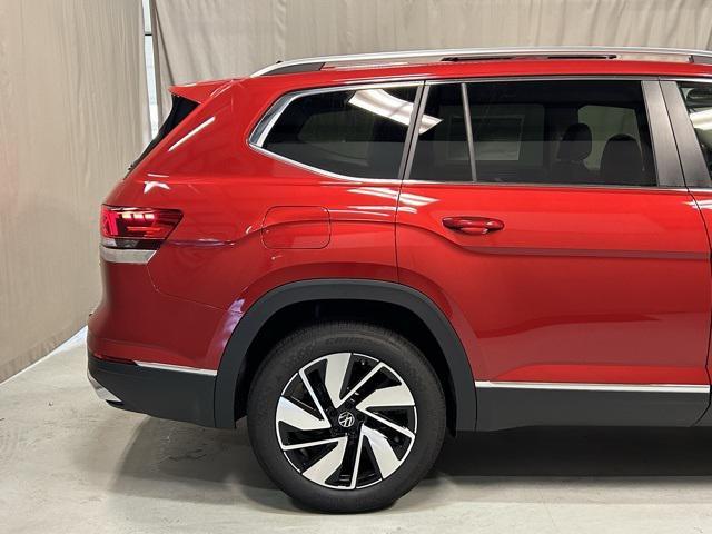 new 2025 Volkswagen Atlas car, priced at $48,506