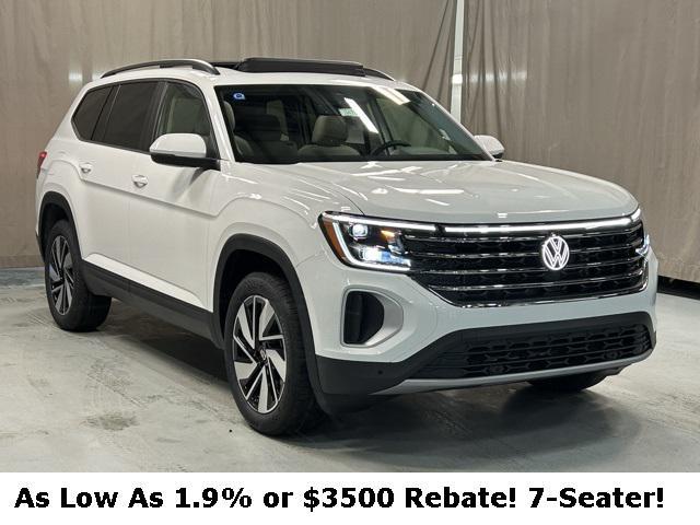 new 2024 Volkswagen Atlas car, priced at $40,573