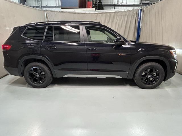 new 2025 Volkswagen Atlas car, priced at $46,036