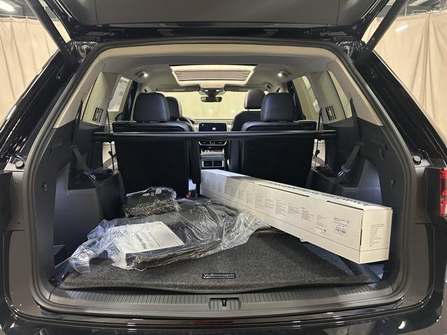 new 2025 Volkswagen Atlas car, priced at $46,036