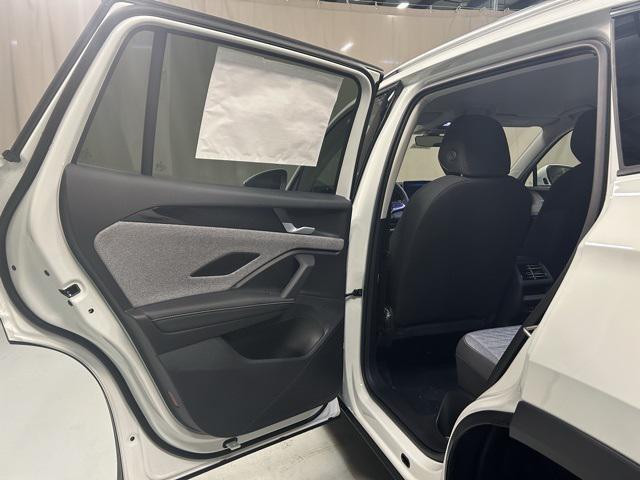 new 2025 Volkswagen Tiguan car, priced at $32,261