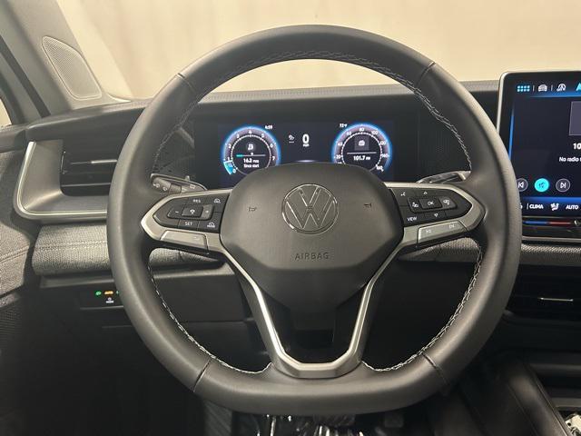 new 2025 Volkswagen Tiguan car, priced at $32,261