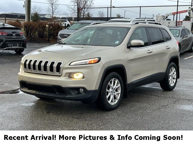 used 2015 Jeep Cherokee car, priced at $11,997