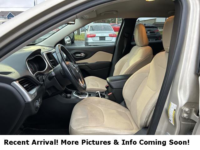 used 2015 Jeep Cherokee car, priced at $11,997