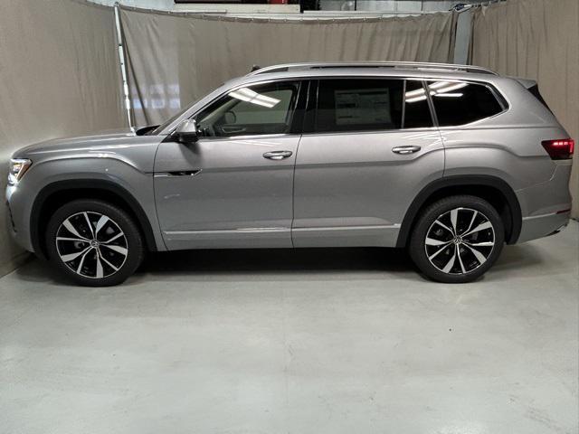new 2025 Volkswagen Atlas car, priced at $55,369