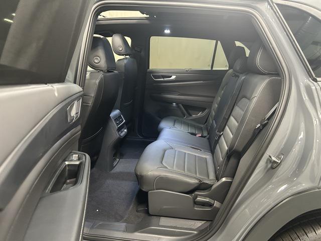 new 2026 Volkswagen Atlas Cross Sport car, priced at $51,938