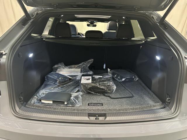 new 2026 Volkswagen Atlas Cross Sport car, priced at $51,938