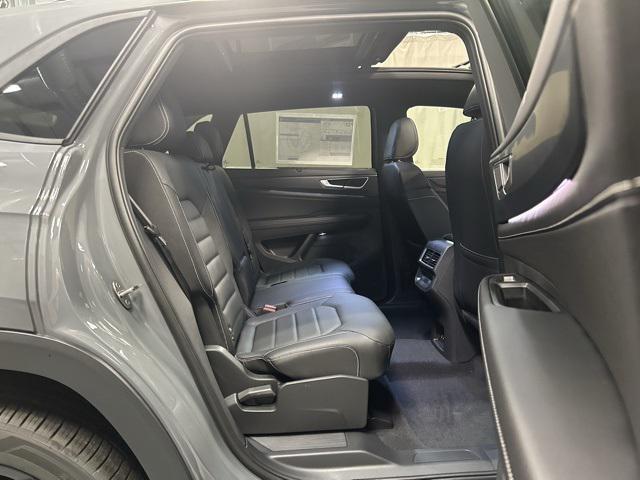 new 2026 Volkswagen Atlas Cross Sport car, priced at $51,938