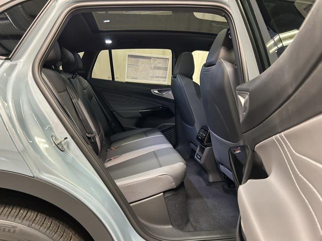 new 2025 Volkswagen ID.4 car, priced at $50,761