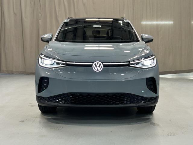 new 2025 Volkswagen ID.4 car, priced at $50,761