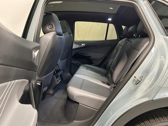 new 2025 Volkswagen ID.4 car, priced at $50,761