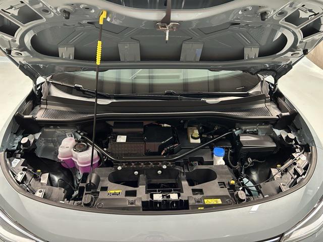 new 2025 Volkswagen ID.4 car, priced at $50,761