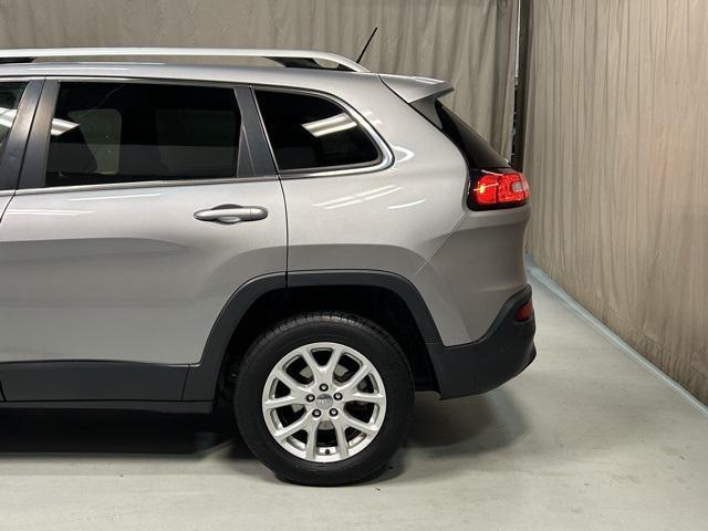 used 2015 Jeep Cherokee car, priced at $11,662