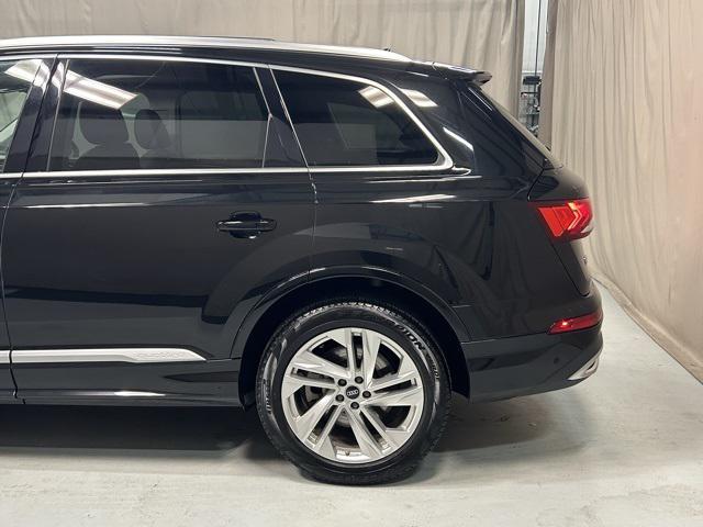 used 2022 Audi Q7 car, priced at $35,499