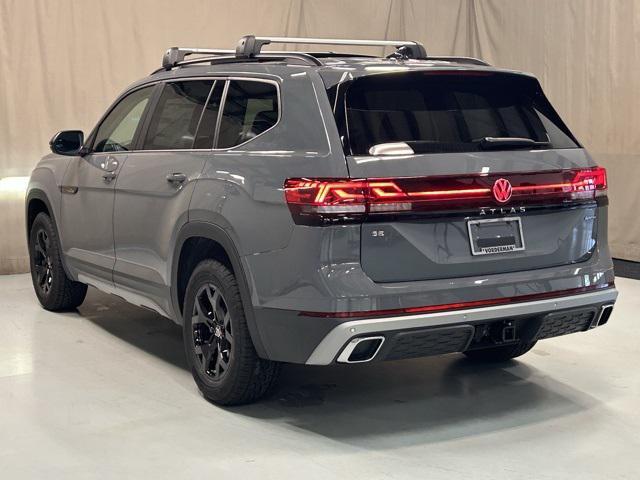 new 2025 Volkswagen Atlas car, priced at $45,796