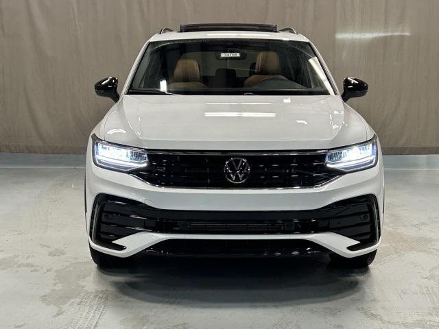 new 2024 Volkswagen Tiguan car, priced at $35,601