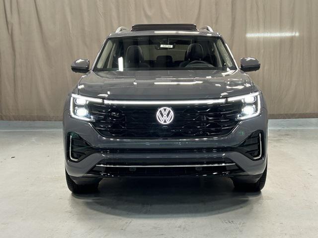 new 2025 Volkswagen Atlas car, priced at $54,159