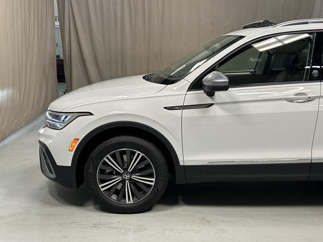 new 2024 Volkswagen Tiguan car, priced at $31,860