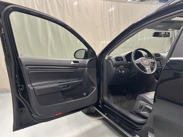 used 2014 Volkswagen Jetta SportWagen car, priced at $12,900