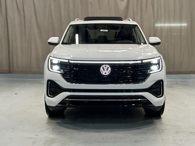 new 2025 Volkswagen Atlas car, priced at $54,116