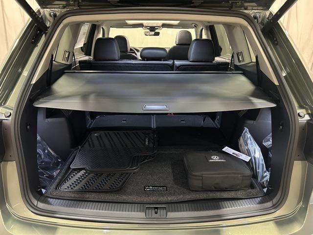 new 2025 Volkswagen Atlas car, priced at $48,646