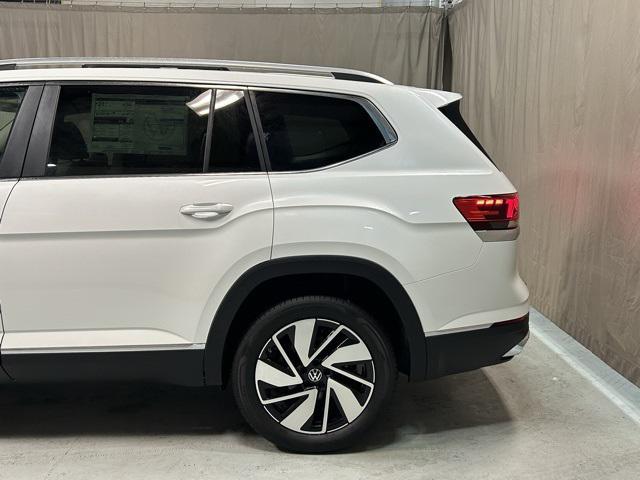 new 2025 Volkswagen Atlas car, priced at $50,216