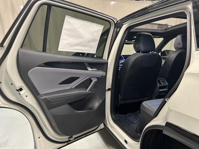 new 2025 Volkswagen Tiguan car, priced at $39,881