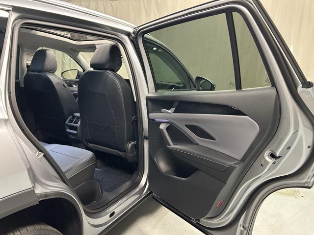 new 2025 Volkswagen Tiguan car, priced at $36,276