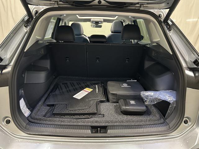 new 2025 Volkswagen Tiguan car, priced at $36,276