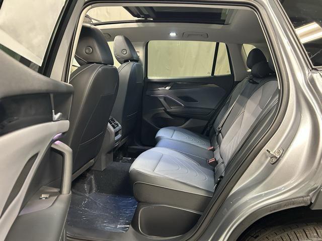 new 2025 Volkswagen Tiguan car, priced at $36,276
