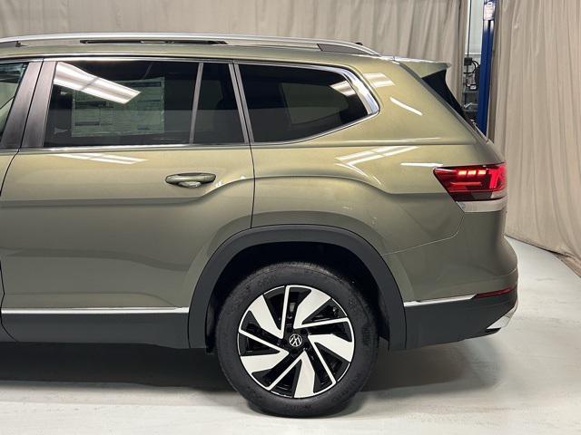 new 2025 Volkswagen Atlas car, priced at $48,636