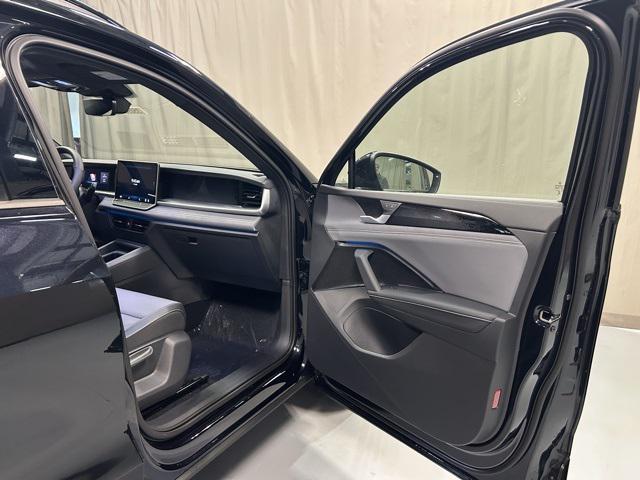 new 2026 Volkswagen Tiguan car, priced at $40,837