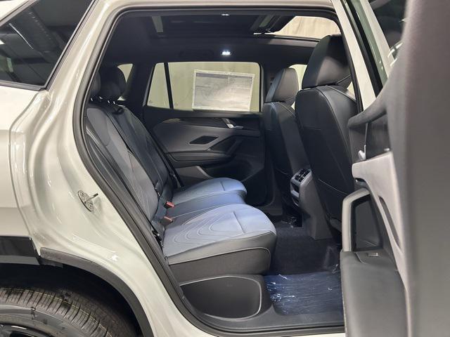 new 2025 Volkswagen Tiguan car, priced at $37,941