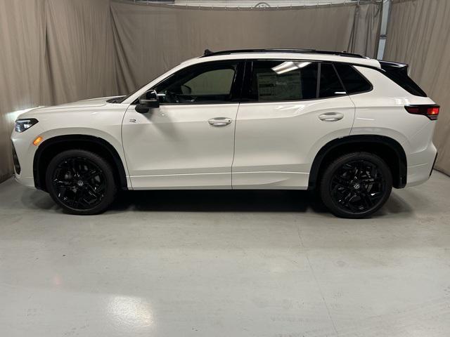 new 2025 Volkswagen Tiguan car, priced at $37,941